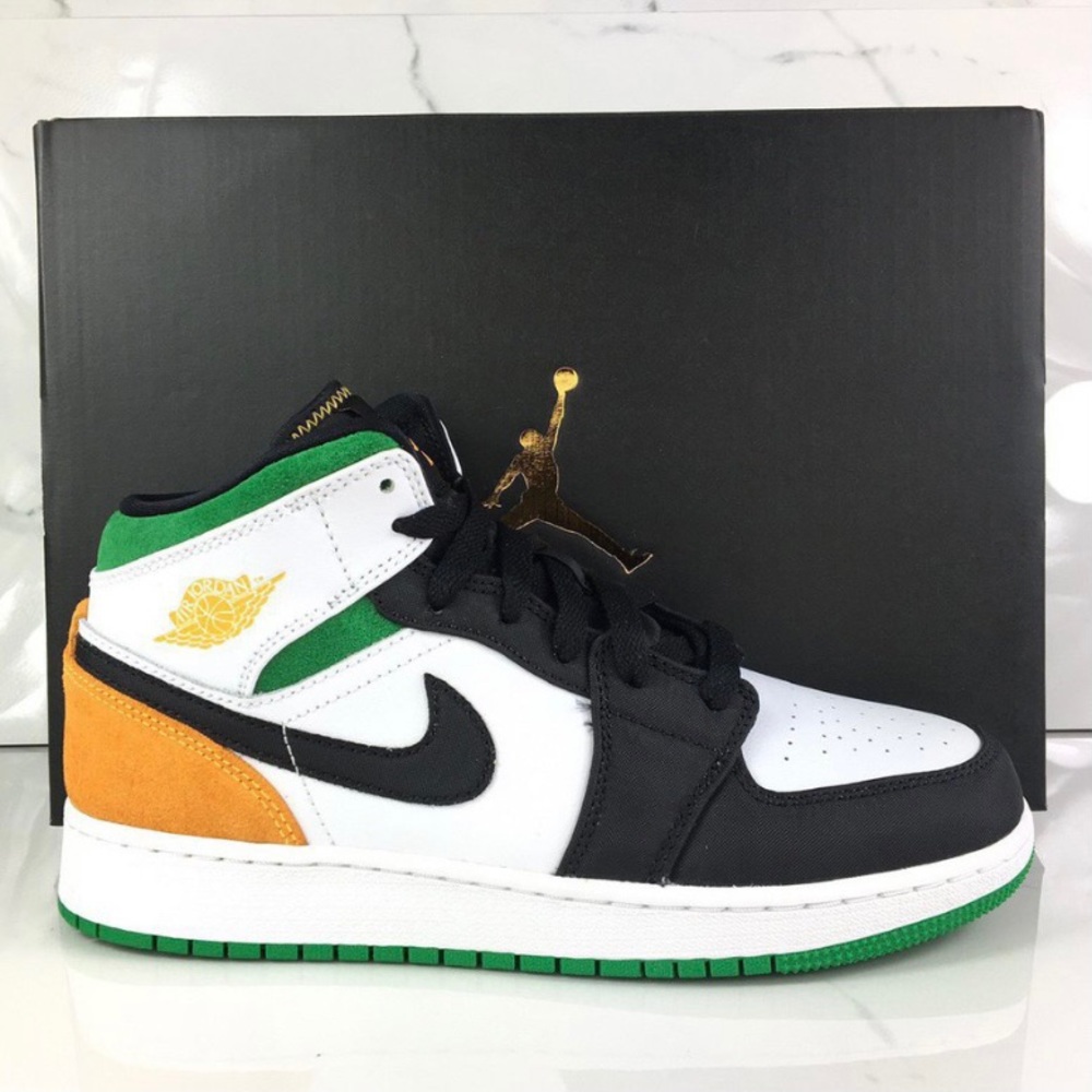 ❌SOLD❌ Nike Air Jordan 1 Retro Mid GS Lucky Green